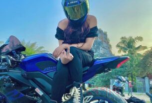 R15 lady biker, BikeLover's